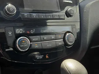 Nissan Rogue 2016 AWD SV 4dr Crossover