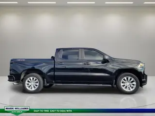 Chevrolet Silverado 1500 2019 4x4 Custom 4dr Crew Cab 5.8 ft. SB