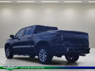 Chevrolet Silverado 1500 2019 4x4 Custom 4dr Crew Cab 5.8 ft. SB