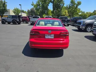 Volkswagen Jetta 2018 1.4T SE 4dr Sedan 6A