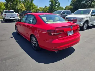 Volkswagen Jetta 2018 1.4T SE 4dr Sedan 6A