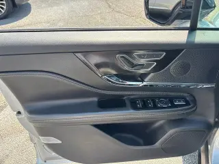 Lincoln Corsair 2024 AWD Premiere 4dr SUV