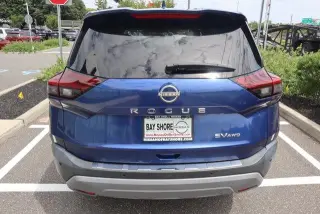 Nissan Rogue 2022 AWD SV 4dr Crossover