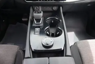 Nissan Rogue 2022 AWD SV 4dr Crossover