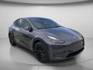 Tesla Model Y 2023 4dr Crossover