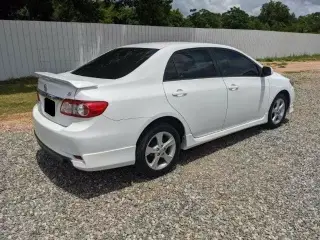 2013 Toyota corolla S Sedan 4D