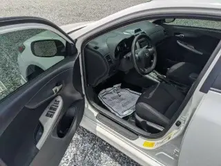 2013 Toyota corolla S Sedan 4D