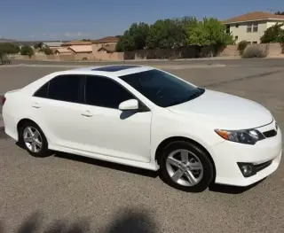2014 Toyota Camry SE Sedan 4D