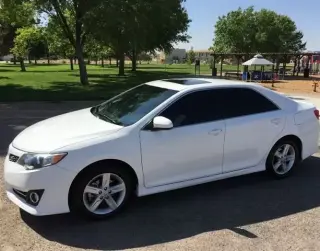 2014 Toyota Camry SE Sedan 4D