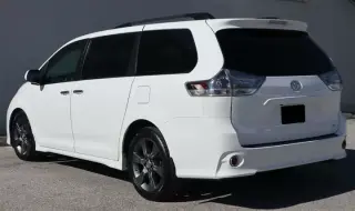 2016 Toyota Sienna SE Minivan