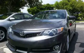 2014 Toyota Camry SE Sedan