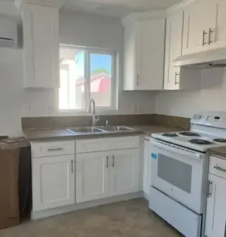 BUSCA APTO. NUEVO EN COMPTON?