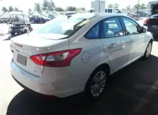 2012 Ford Focus SEL Sedan 4D