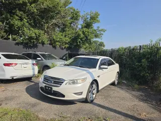 Ford Taurus 2011
