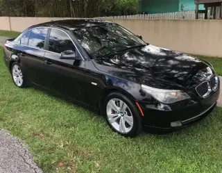 2010 BMW 528i Sedan 4D
