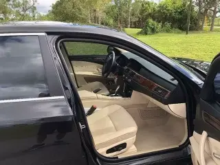 2010 BMW 528i Sedan 4D