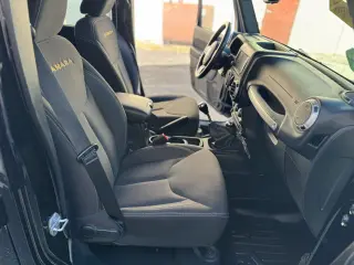 2015 Jeep Wrangler 4WD 4dr Sahara