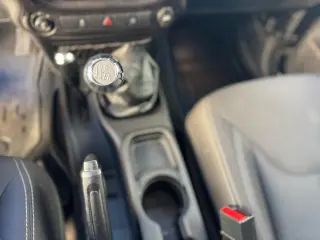 2015 Jeep Wrangler 4WD 4dr Sahara