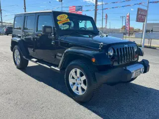 2015 Jeep Wrangler 4WD 4dr Sahara