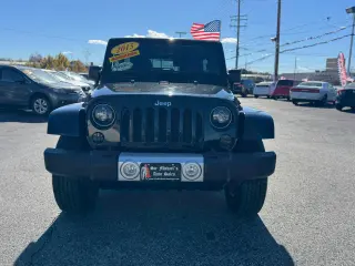 2015 Jeep Wrangler 4WD 4dr Sahara