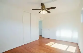 3 Bedroom House in Beverly Blvd