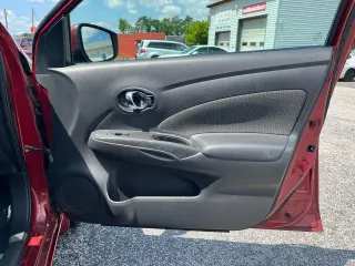 2016 Nissan Versa SV