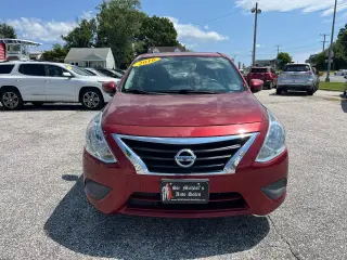 2016 Nissan Versa SV
