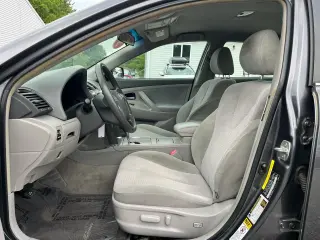 2010 Toyota Camry LE 4D Sedan