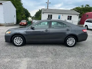 2010 Toyota Camry LE 4D Sedan