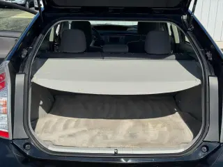 2014 Toyota Prius 5dr HB Three (Natl)