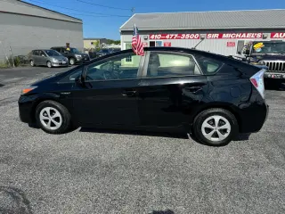 2014 Toyota Prius 5dr HB Three (Natl)