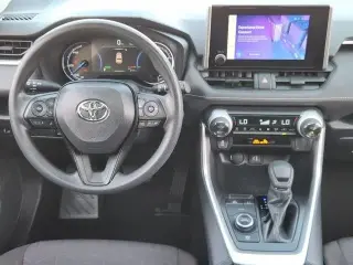 Toyota RAV4 Hybrid 2025 AWD XLE 4dr SUV