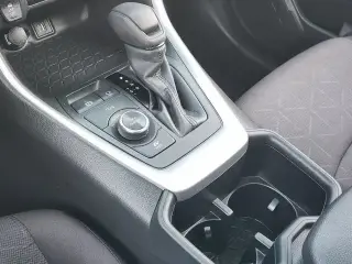 Toyota RAV4 Hybrid 2025 AWD XLE 4dr SUV