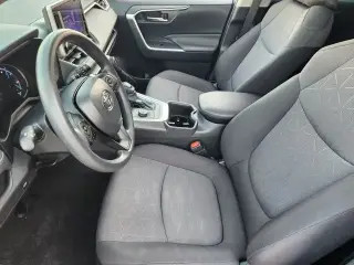 Toyota RAV4 Hybrid 2025 AWD XLE 4dr SUV