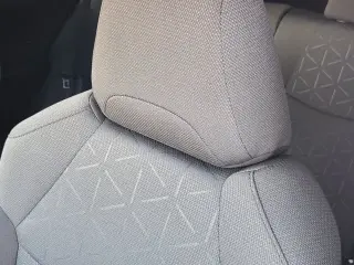 Toyota RAV4 Hybrid 2025 AWD XLE 4dr SUV