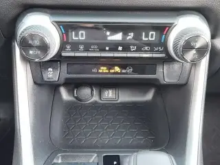 Toyota RAV4 Hybrid 2025 AWD XLE 4dr SUV