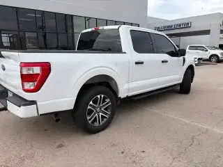 Ford F-150 2023 4x4 Platinum 4dr SuperCrew 6.5 ft. SB