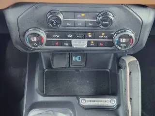 Ford Bronco 2024 4x4 Outer Banks 4 puertas SUV