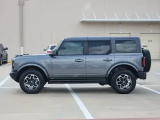 Ford Bronco 2024 4x4 Outer Banks 4 puertas SUV