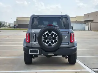 Ford Bronco 2024 4x4 Outer Banks 4 puertas SUV
