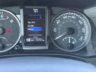 Toyota Tacoma 2022 4x4 TRD Sport 4dr Double Cab 5.0 ft SB 6A