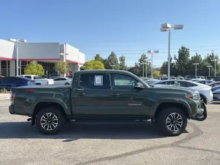 Toyota Tacoma 2022 4x4 TRD Sport 4dr Double Cab 5.0 ft SB 6A