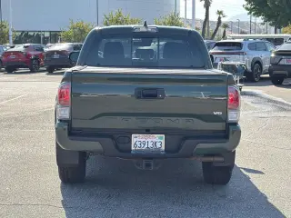 Toyota Tacoma 2022 4x4 TRD Sport 4dr Double Cab 5.0 ft SB 6A