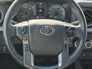 Toyota Tacoma 2022 4x4 TRD Sport 4dr Double Cab 5.0 ft SB 6A