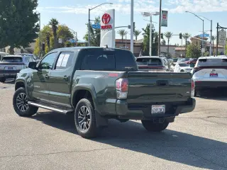 Toyota Tacoma 2022 4x4 TRD Sport 4dr Double Cab 5.0 ft SB 6A