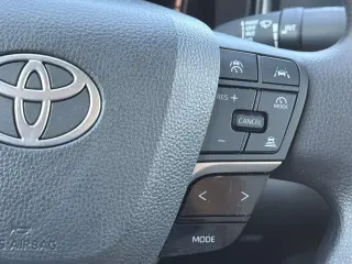 Toyota Camry 2026 SE 4dr Sedan