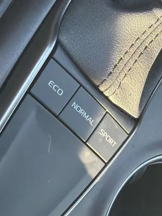 Toyota Camry 2024 SE 4dr Sedan