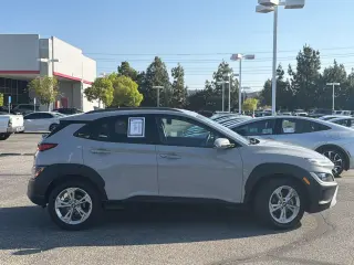 Hyundai KONA 2023 SEL 4dr Crossover
