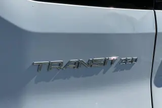 Ford Transit 2021 350 XL 3 puertas LWB Techo Medio Furgón de Pasajeros