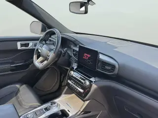 Ford Explorer 2023 AWD ST 4 puertas SUV